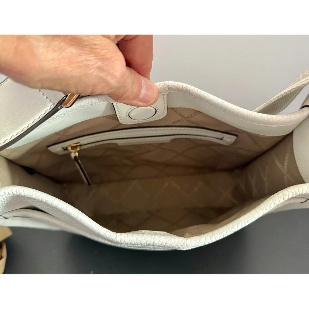 Michael Kors Luisa Messenger Bag White Pebbled Leather Gold Summer Sleek - Picture 3 of 16